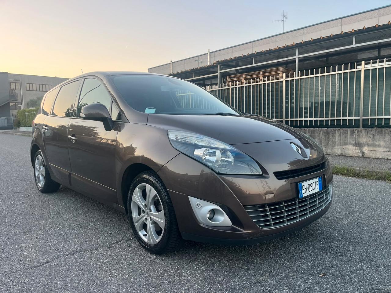 Renault Scenic 1.4 TCe Luxe 7 POSTI
