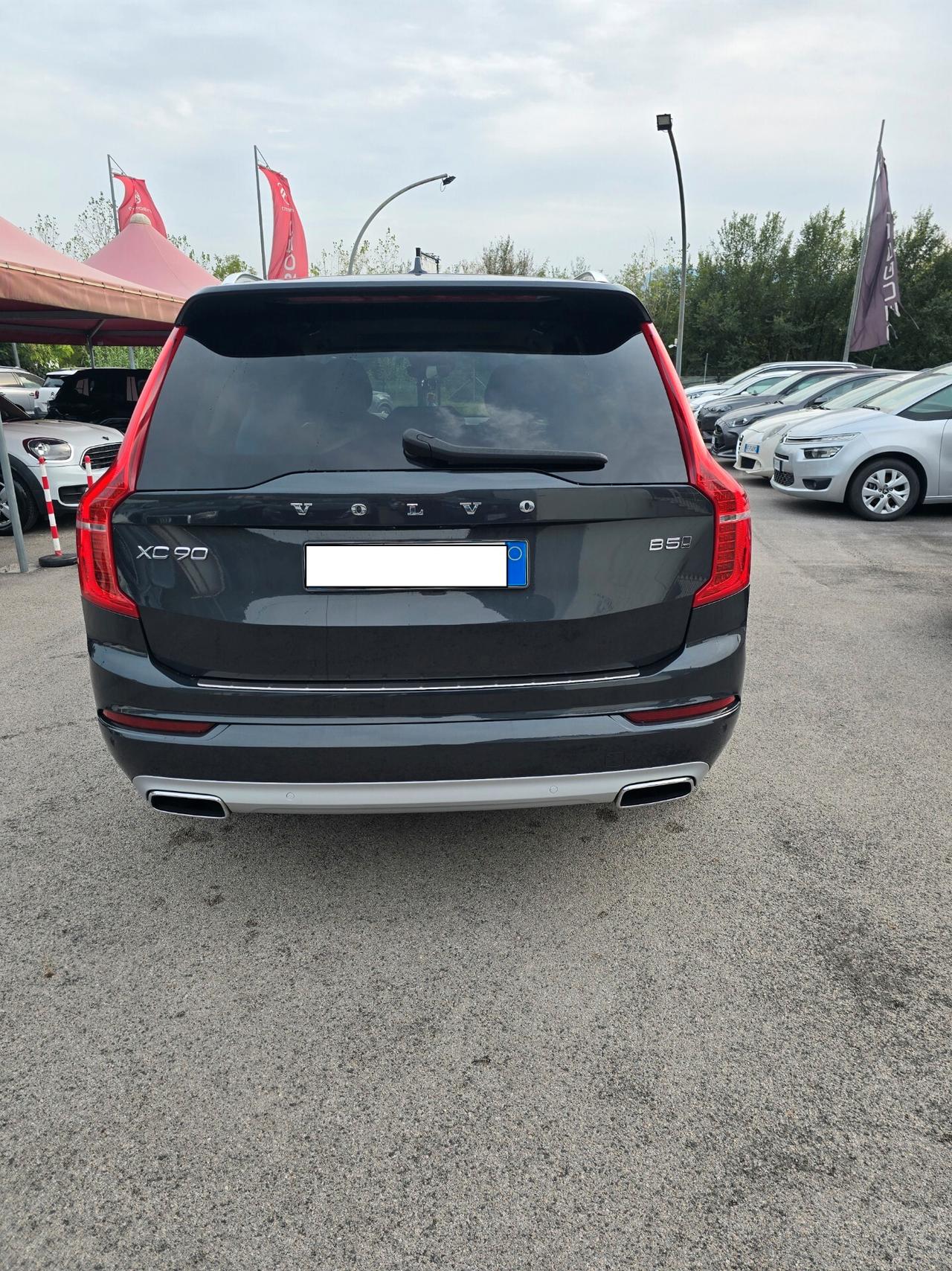 Volvo XC 90 XC90 B5 (d) AWD Geartronic 7 posti Momentum