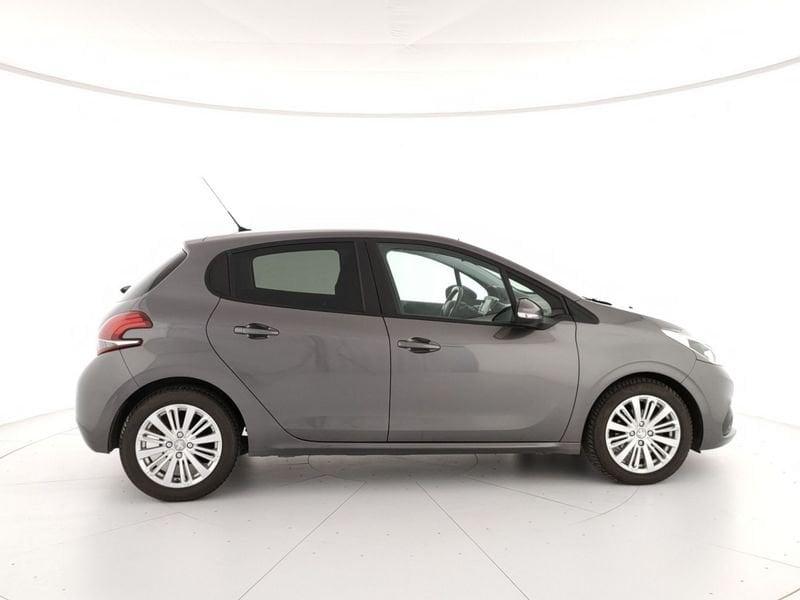 Peugeot 208 I 2015 PEUGEOT 1.2 VTI STYLE