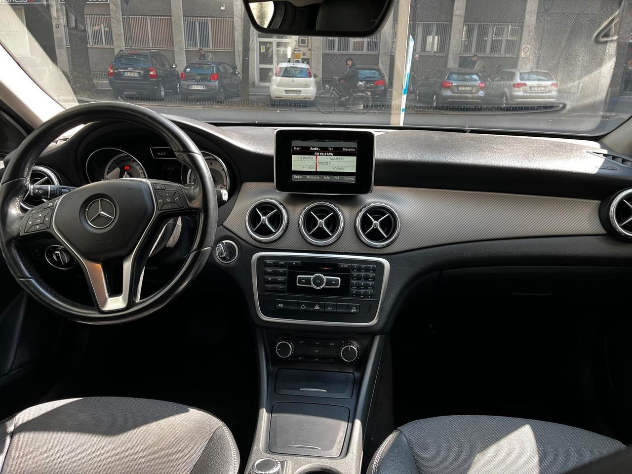 Mercedes-benz GLA 200 CDI Automatic 4Matic Premium