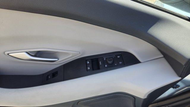 FORD Explorer -E Extended Range Explorer Premium 286 CV PERMUTE