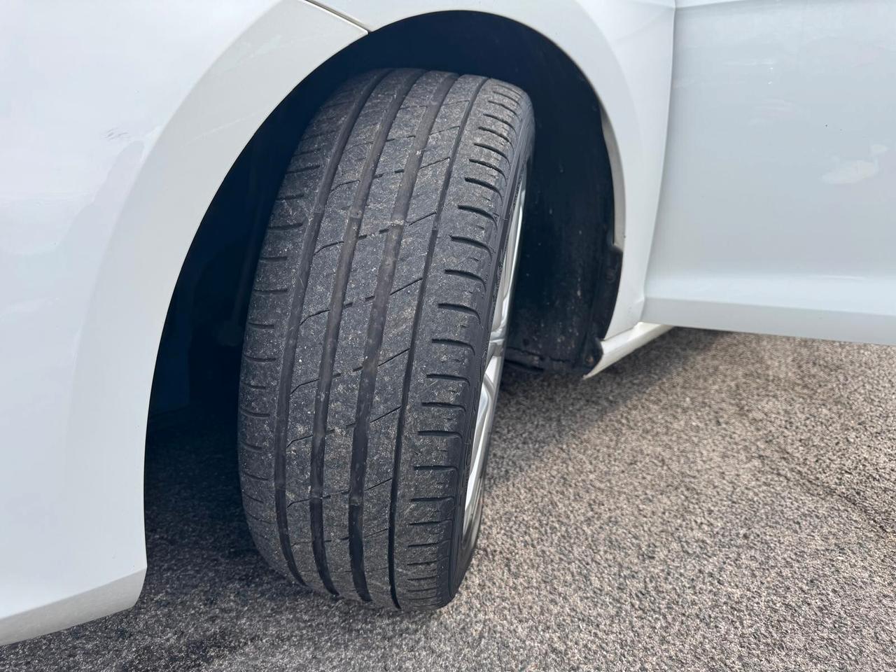 Volkswagen Golf 7 1.6 TDI 110CV DSG 5P HIGHLINE BMT 2016