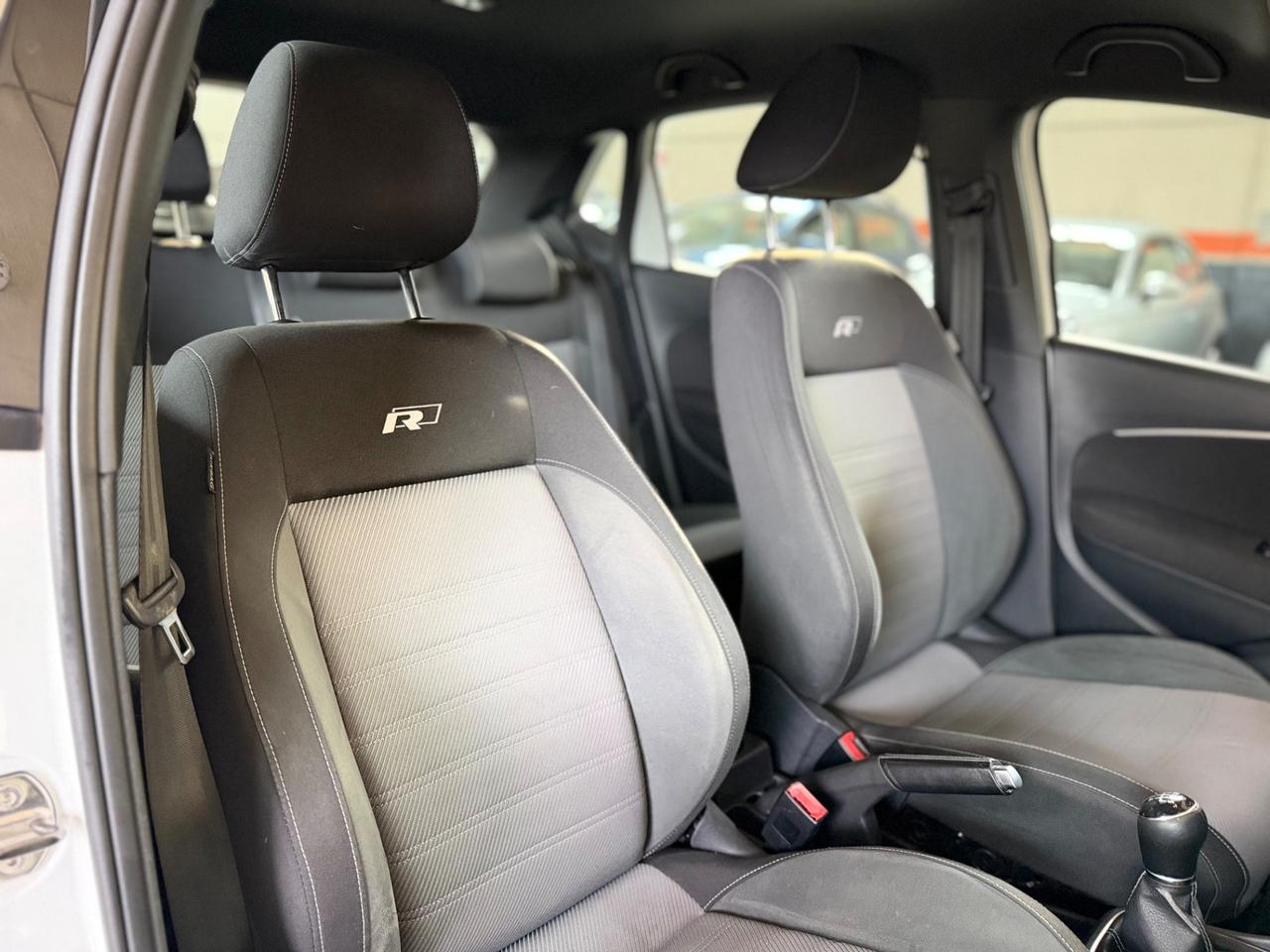 Volkswagen Polo 1.4 TDI 5p. R-LINE NEOPATENTATI