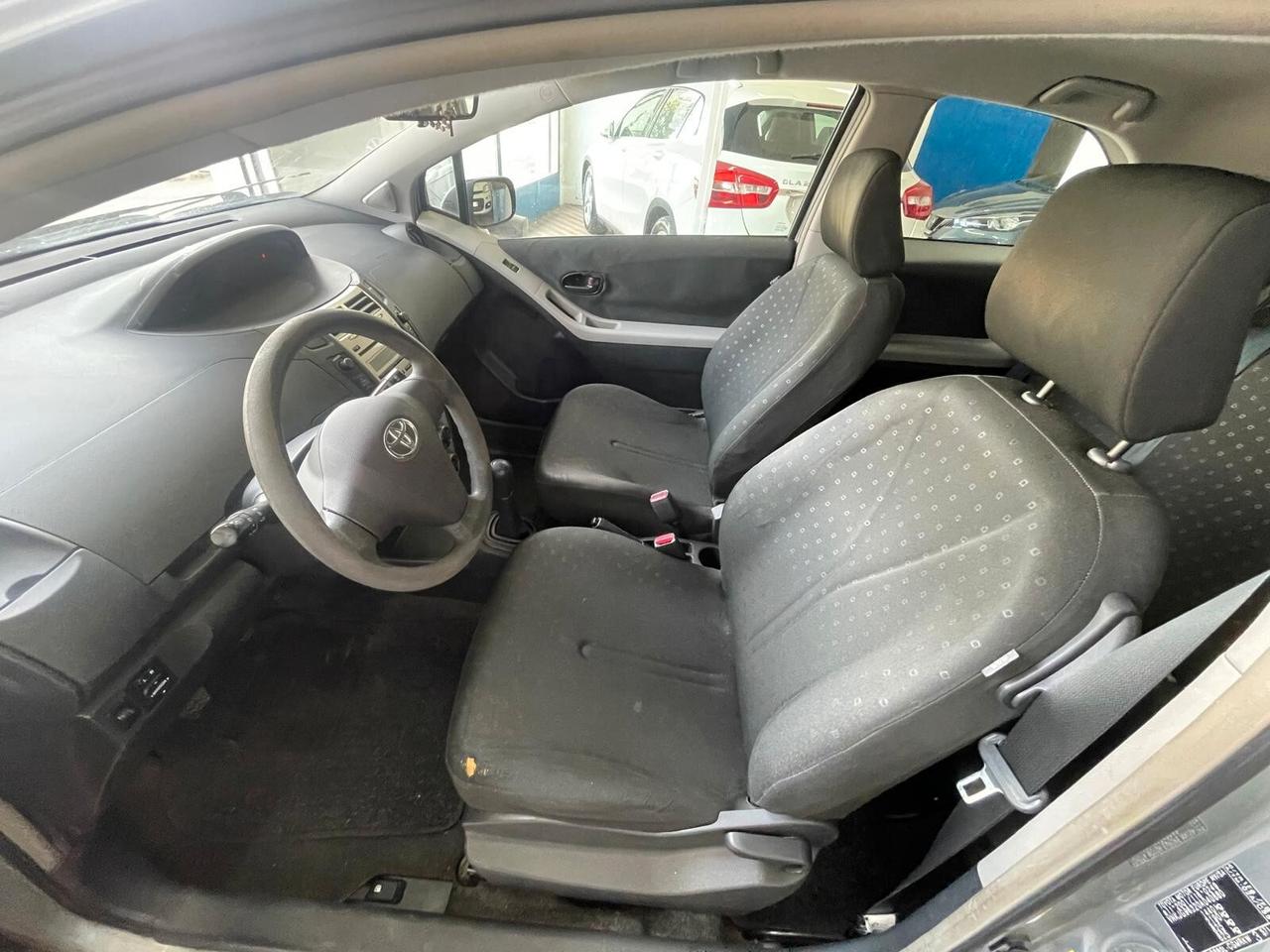 Toyota Yaris 1.0 3 porte