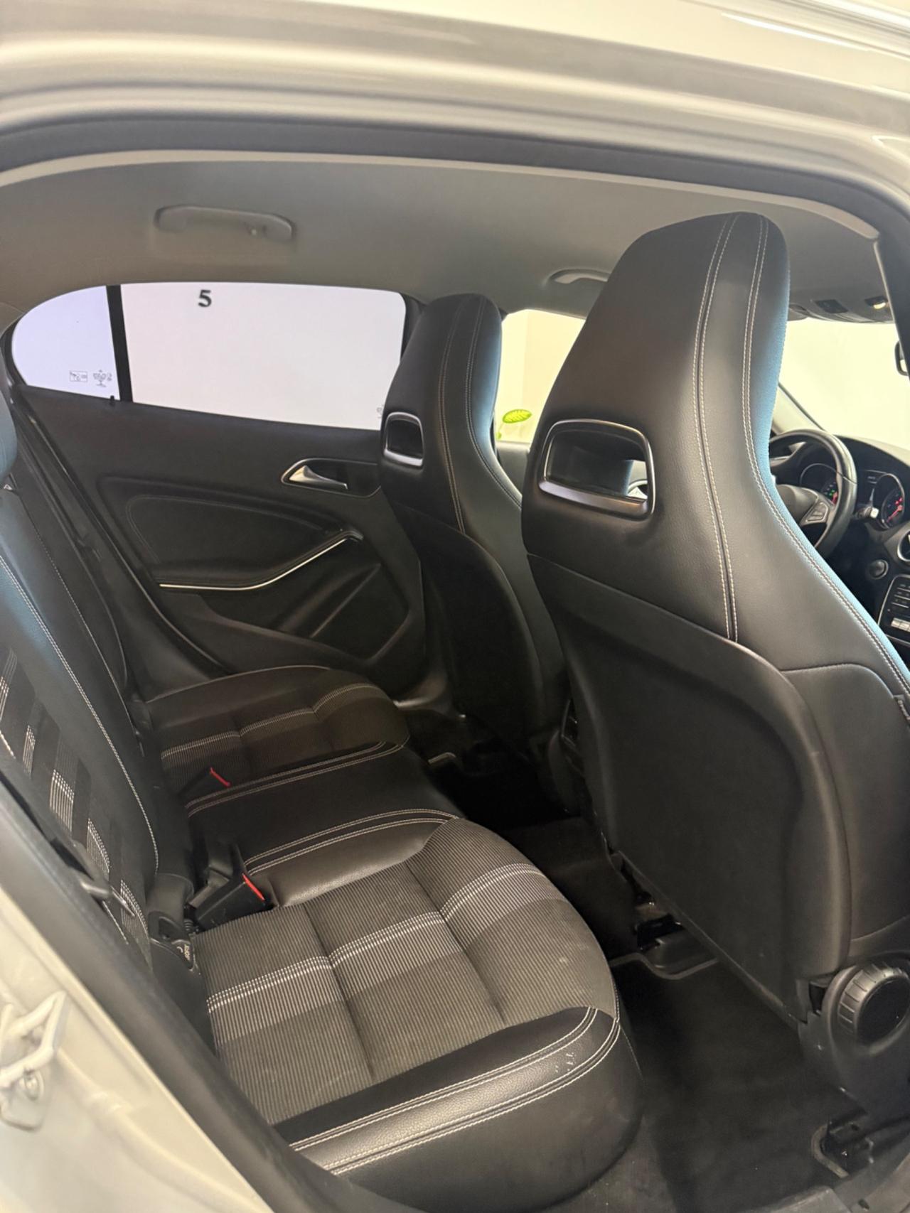 Mercedes-benz GLA 200 GLA 200 d Automatic 4Matic Sport