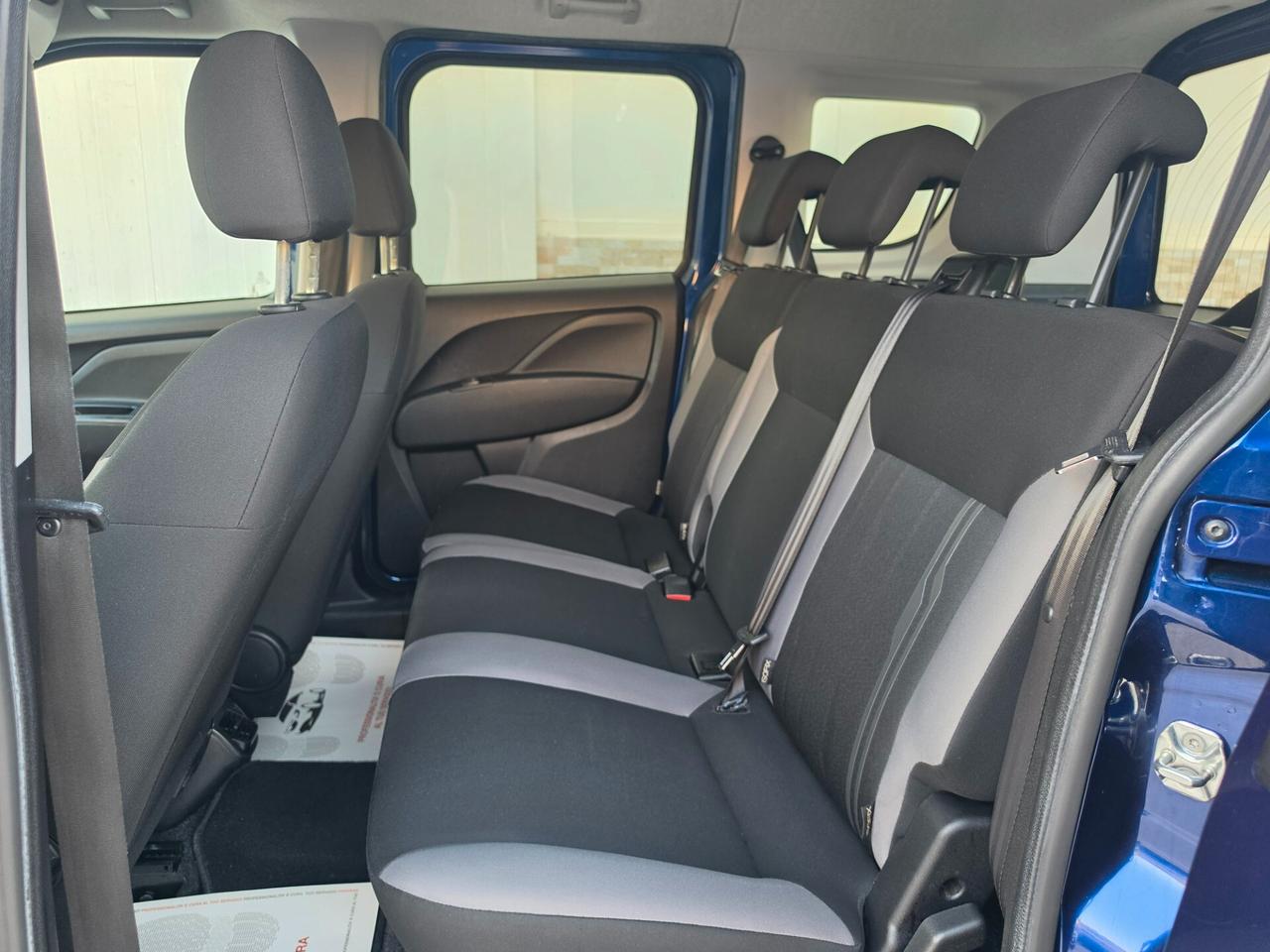 Fiat Doblò 1.6 MJT 90CV -AUTOMATICO- n1 - 5posti