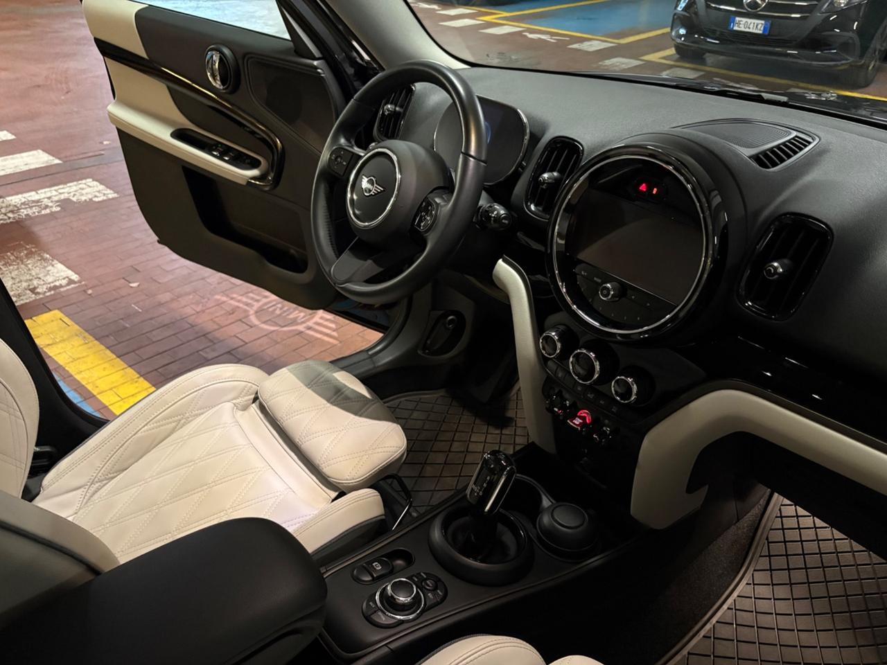 Mini Cooper D Countryman 2.0 SD Classic
