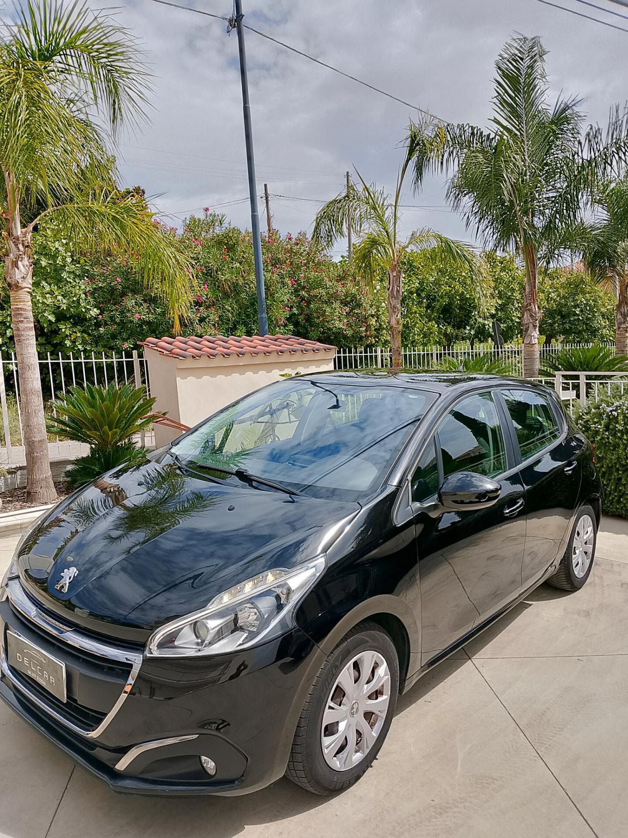Peugeot 208 BlueHDi 75 5 porte Allure