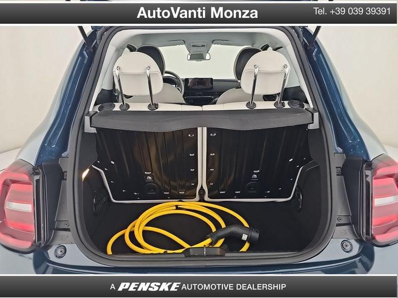 FIAT 500 Electric La Prima 3+1