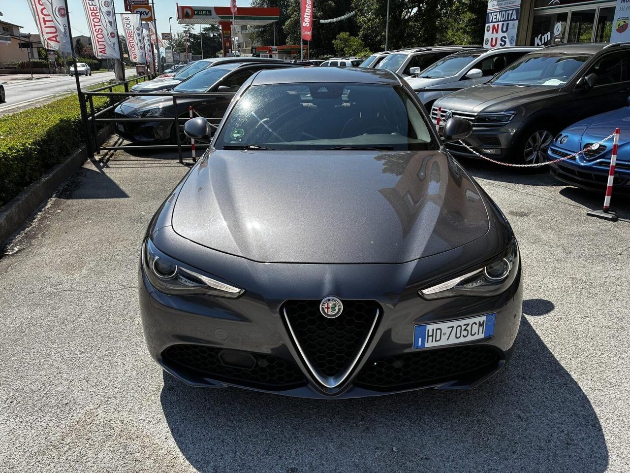 Alfa Romeo Giulia AT8 180cv cambio automatico