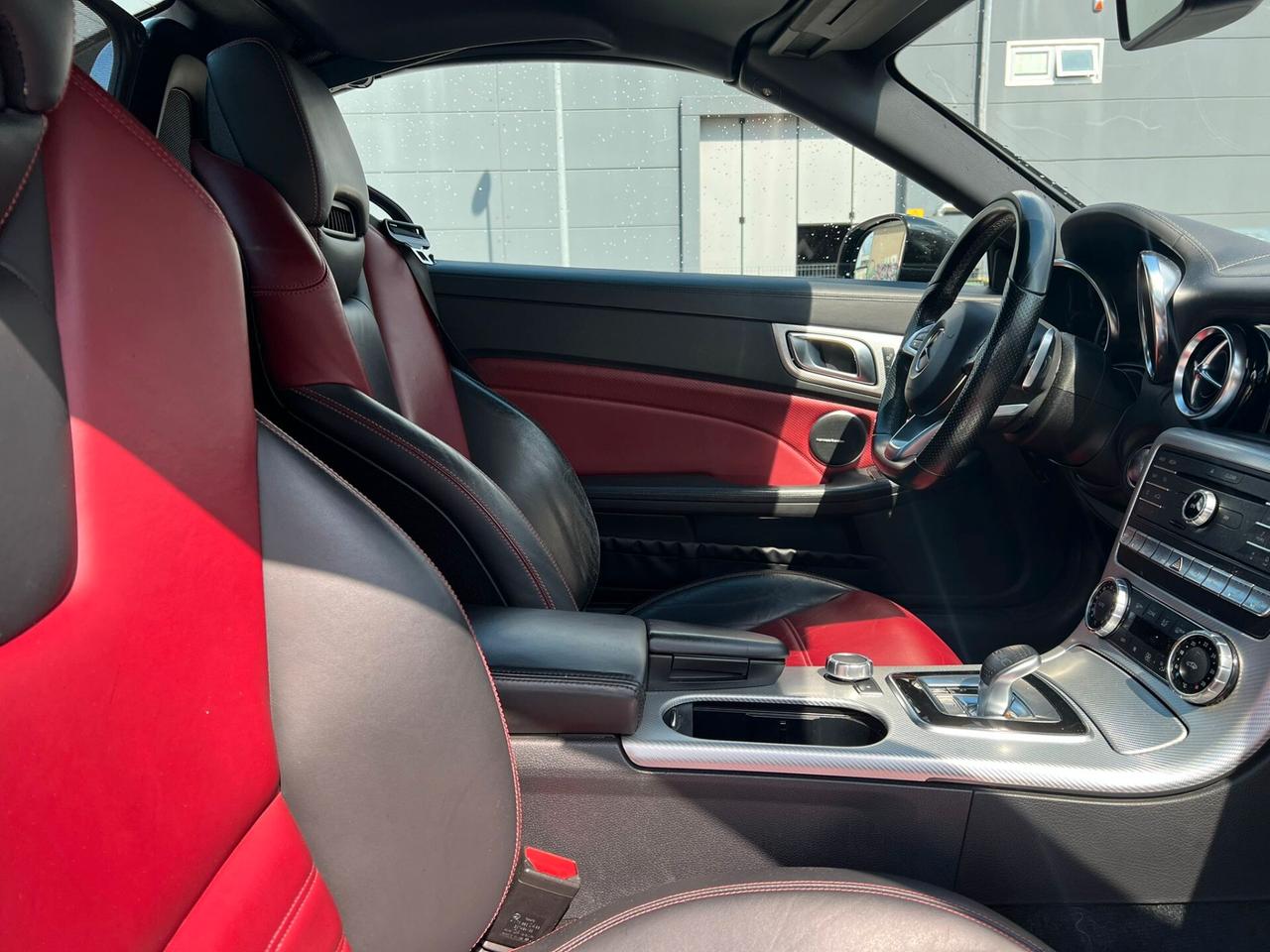 Mercedes-benz SLC 300 AMG line