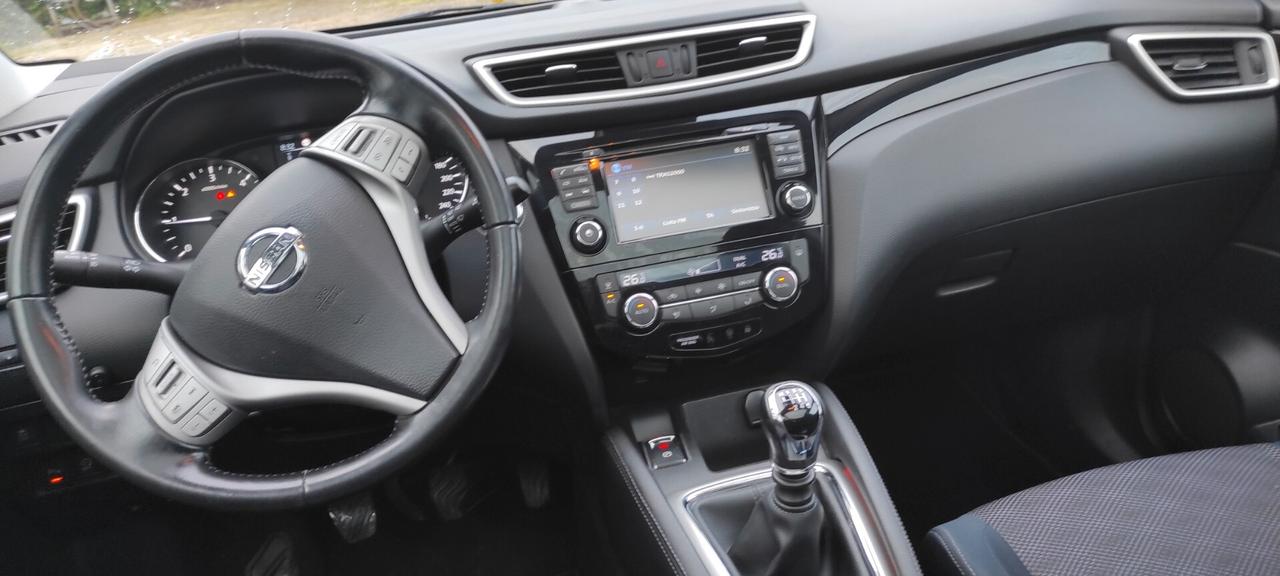 Nissan Qashqai 1.6 dCi 2WD Tekna 360