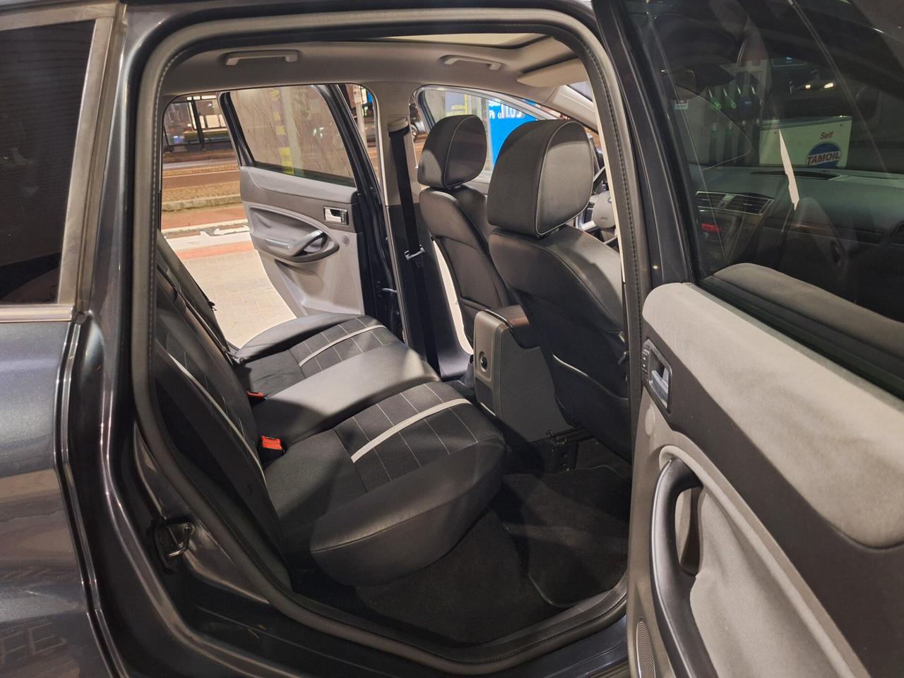 Ford Kuga 2.0 TDCi 136 CV 4X4 Titanium Tetto PELLE TEL CRUIS OTTIMA