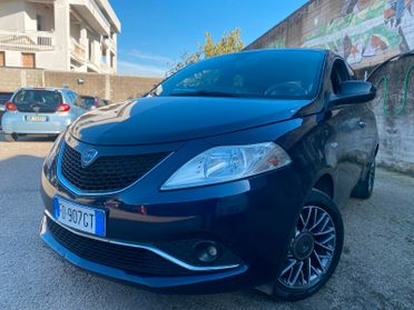 Lancia Ypsilon 1.2 69 CV 5 porte full opt restyling 2016