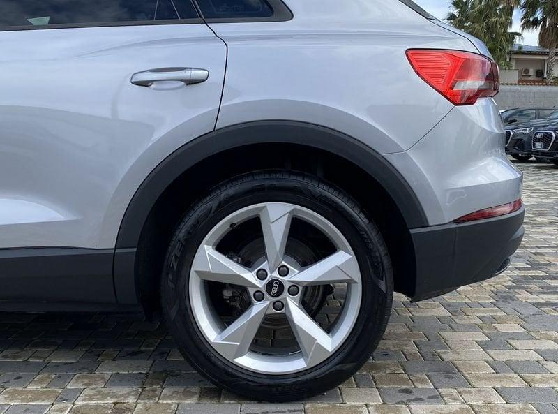 Audi Q3 Business 2.0 TDI 150CV S-Tronic 35