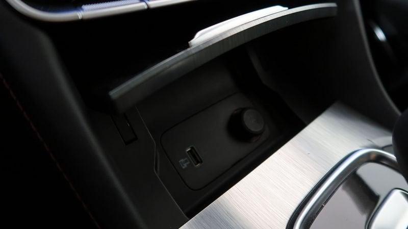 MG EHS 1.5 T Plug-in Hybrid Luxury