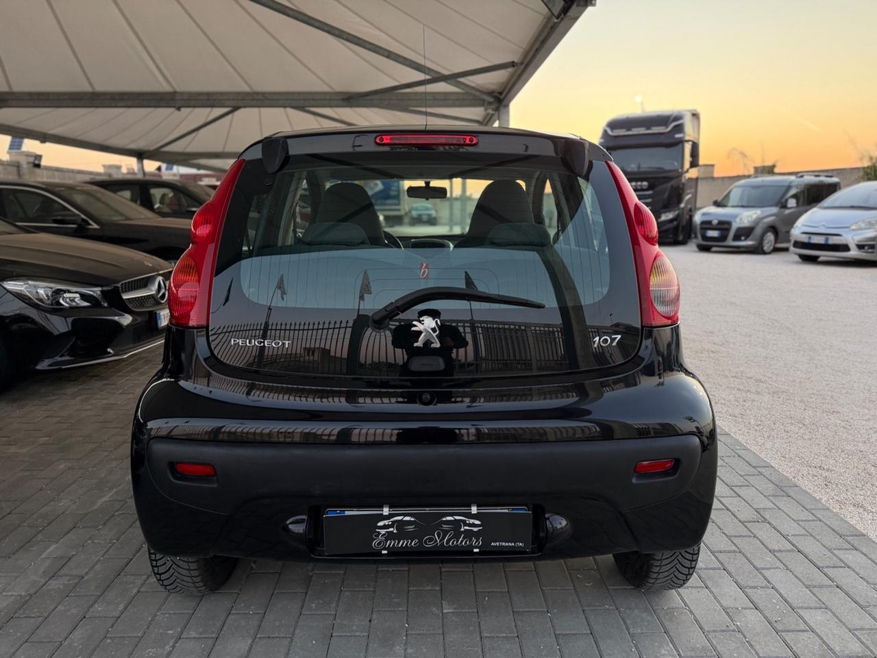 Peugeot 107 1.0 68CV Plaisir 5 Porte