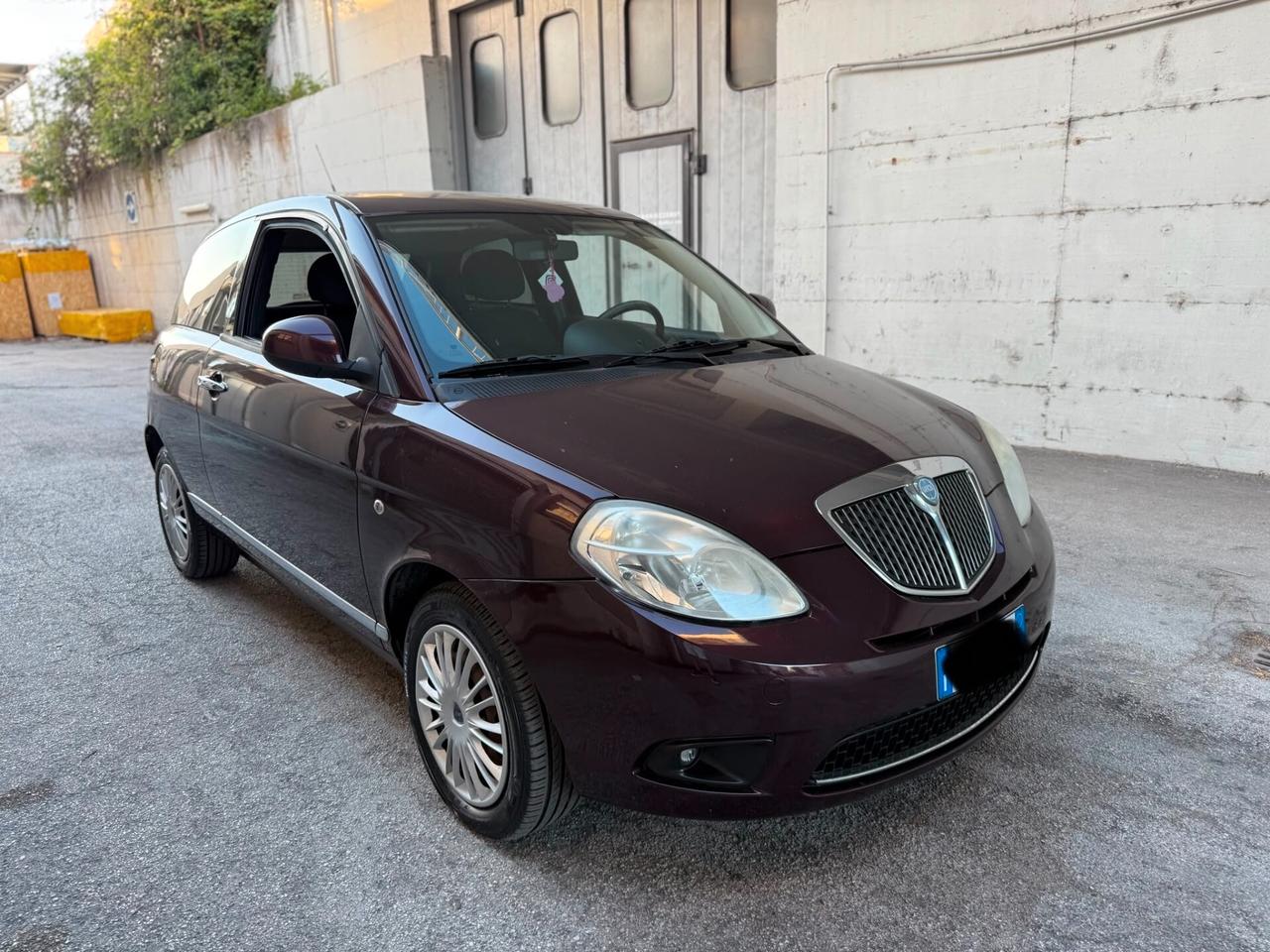 Lancia Ypsilon 1.3 MJT 75 CV OK NEOPATENTATI