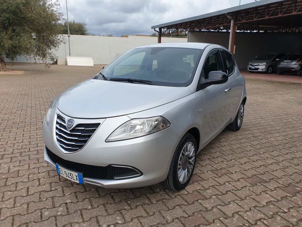 Lancia Ypsilon 1.2 benzina 5 porte S&amp;S Gold