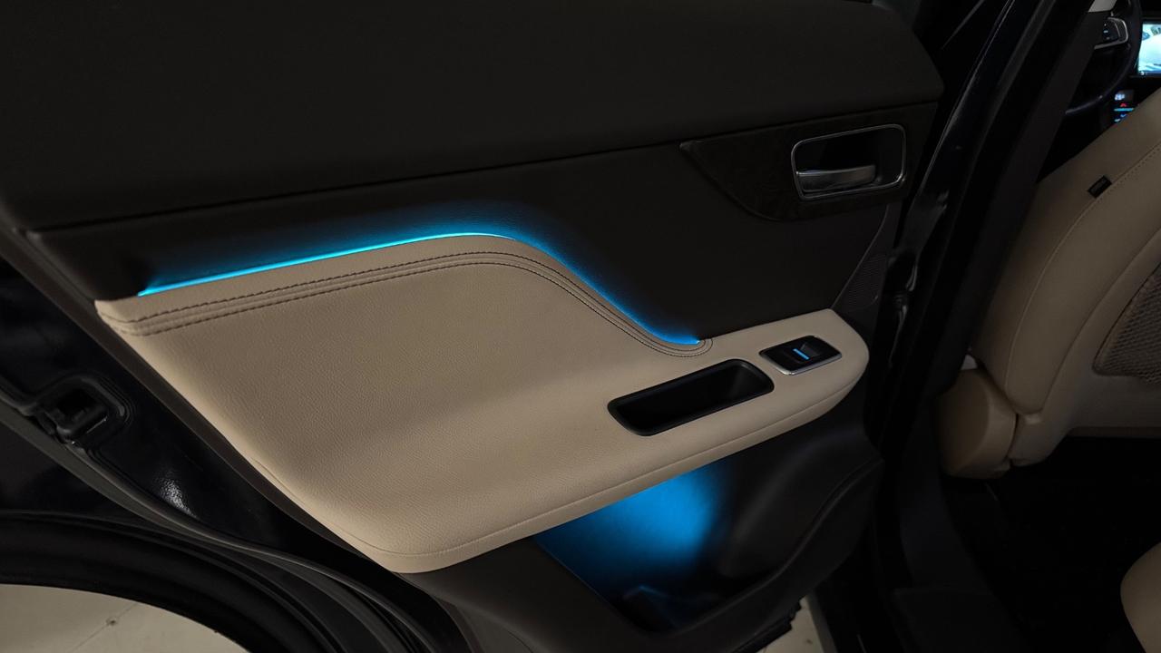 Jaguar F-Pace 2.0 D 163 CV Prestige