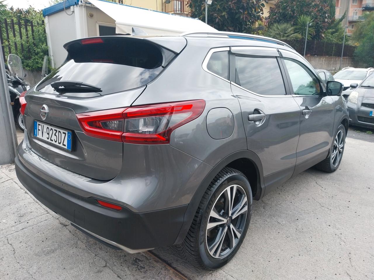NISSAN QASHQAI 1.5 DIESEL N-CONNECTA SOLO 70.000 KM