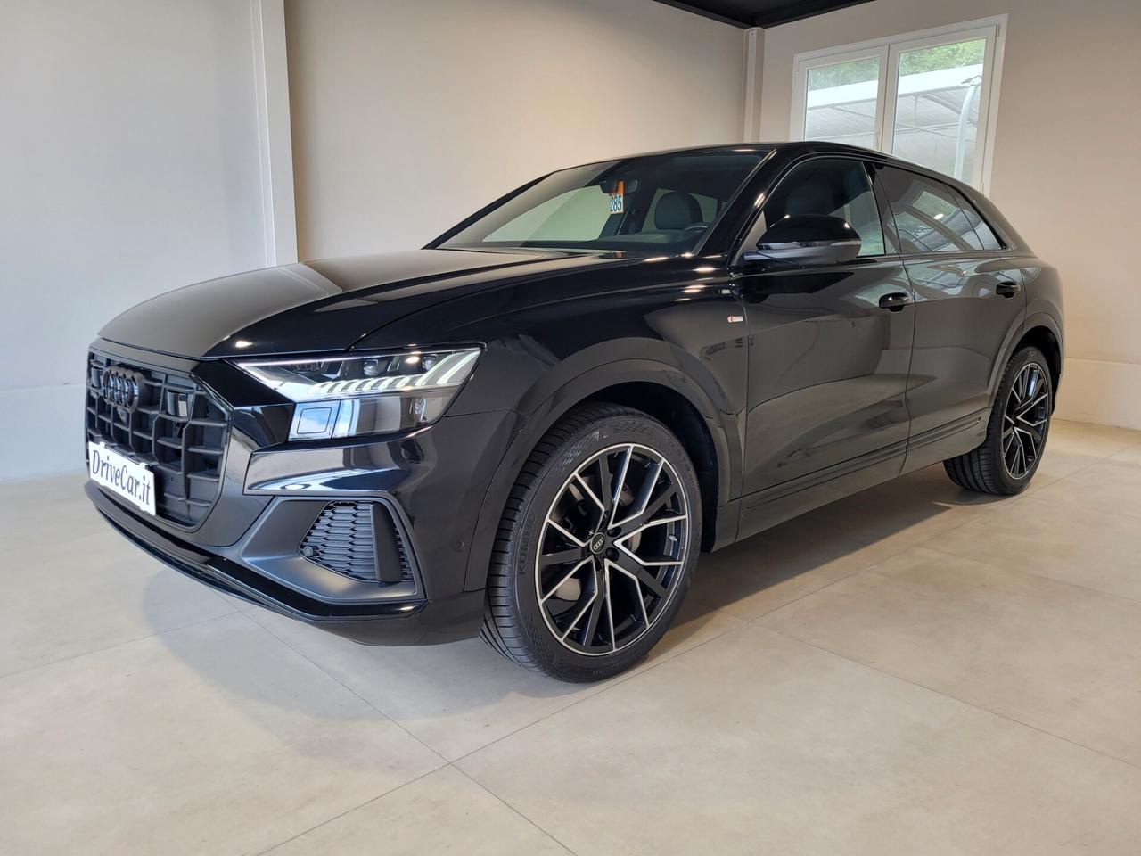 Audi Q8 50 TDI QUATTRO S LINE AIR SUSPENSION MATRIX NAVI ACC C 22"