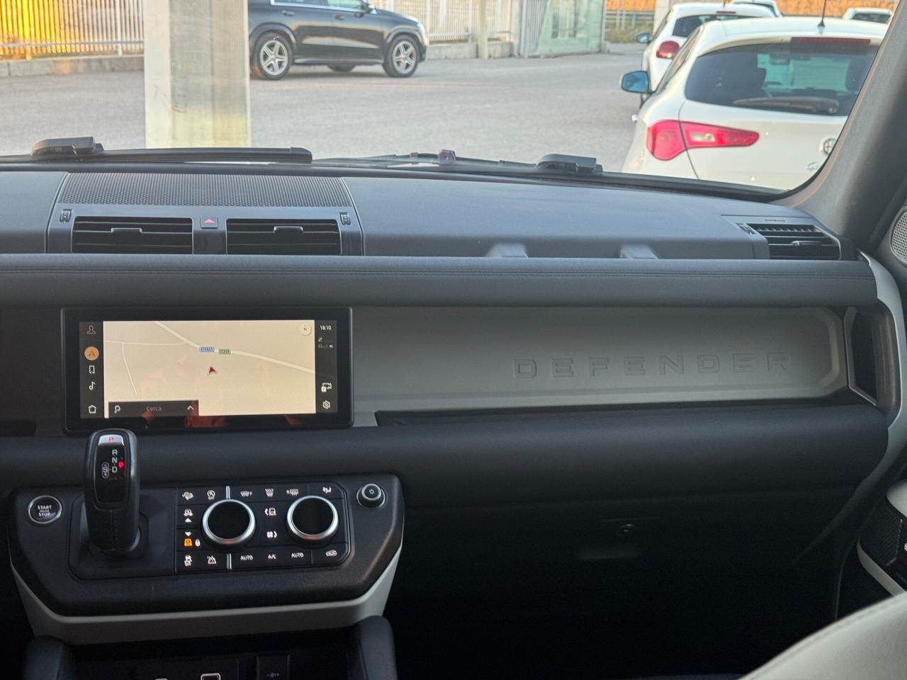 Land Rover Defender 110 3.0D I6 200 CV AWD Auto X-Dynamic SE