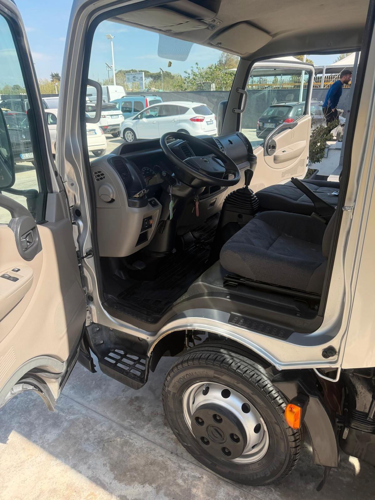 NISSAN CABSTAR 35.13 130 CV 2010