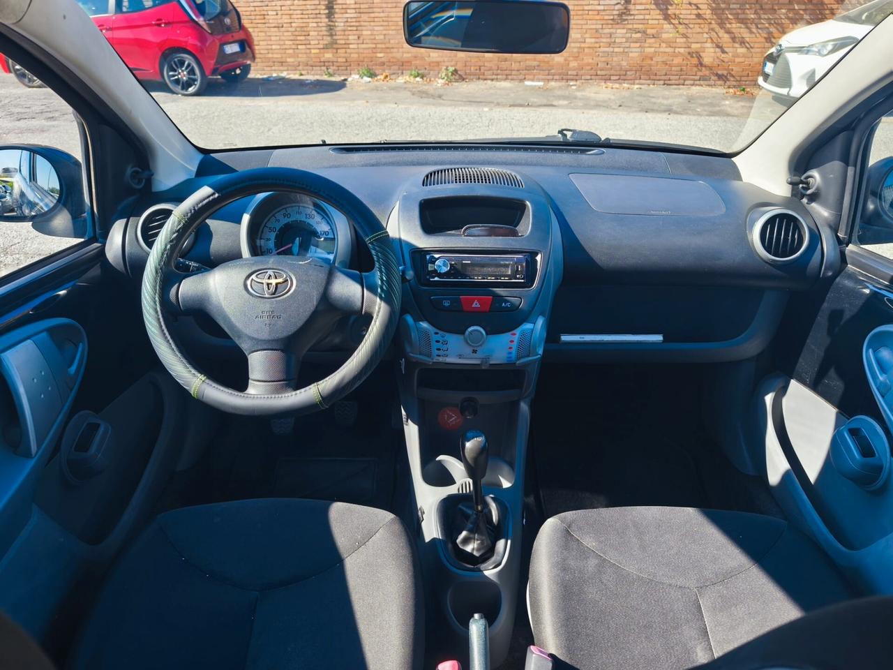 Toyota Aygo 1.0 12V VVT-i 5 porte Sol