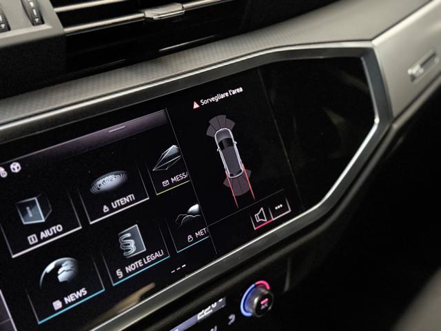 AUDI Q3 35 TDI S tronic Identity Black