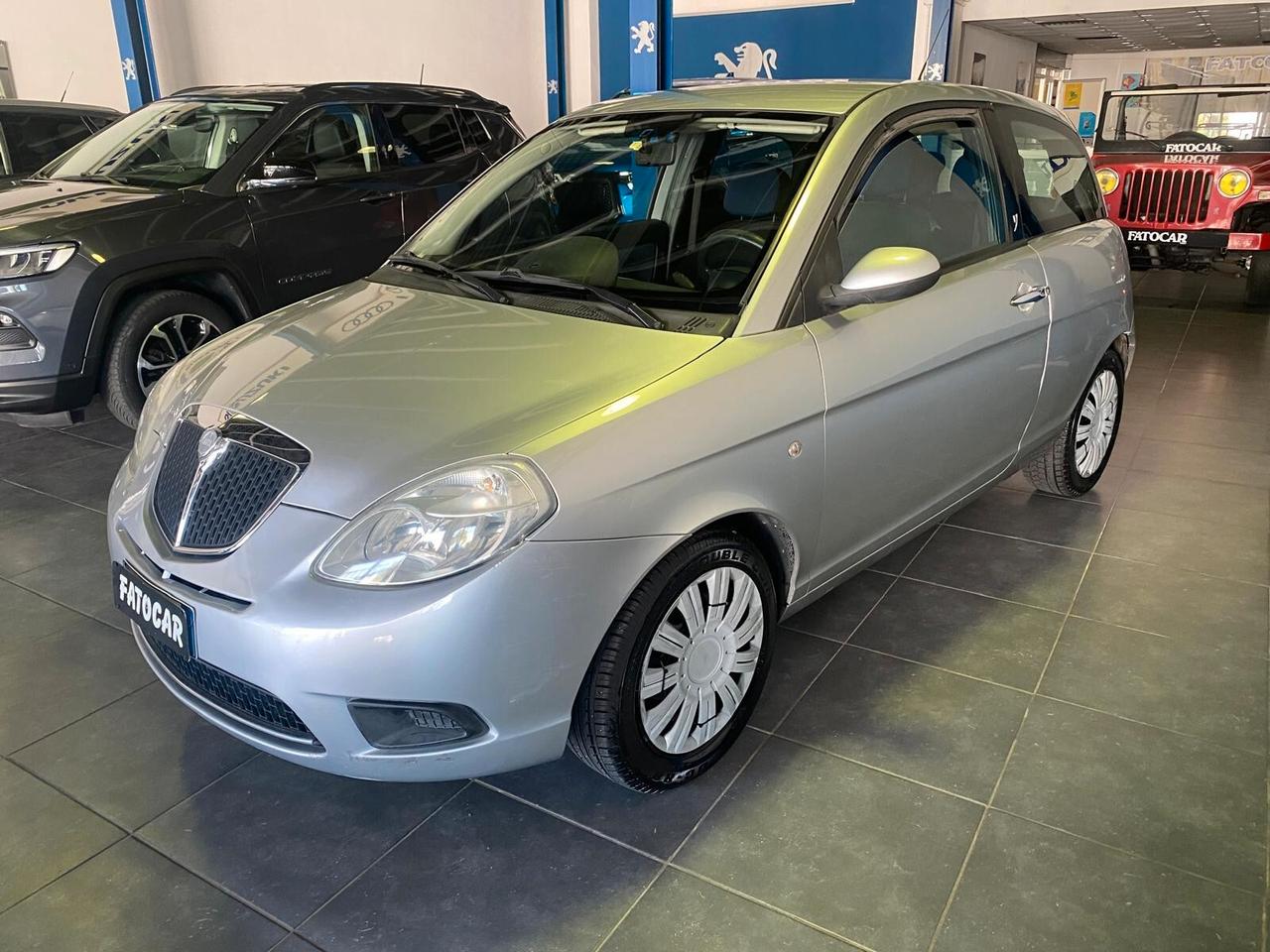 Lancia Ypsilon 1.2 Argento