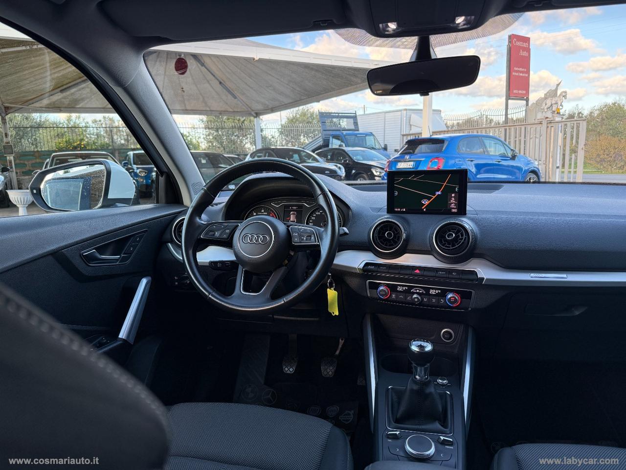 AUDI Q2 30 TDI Business Design