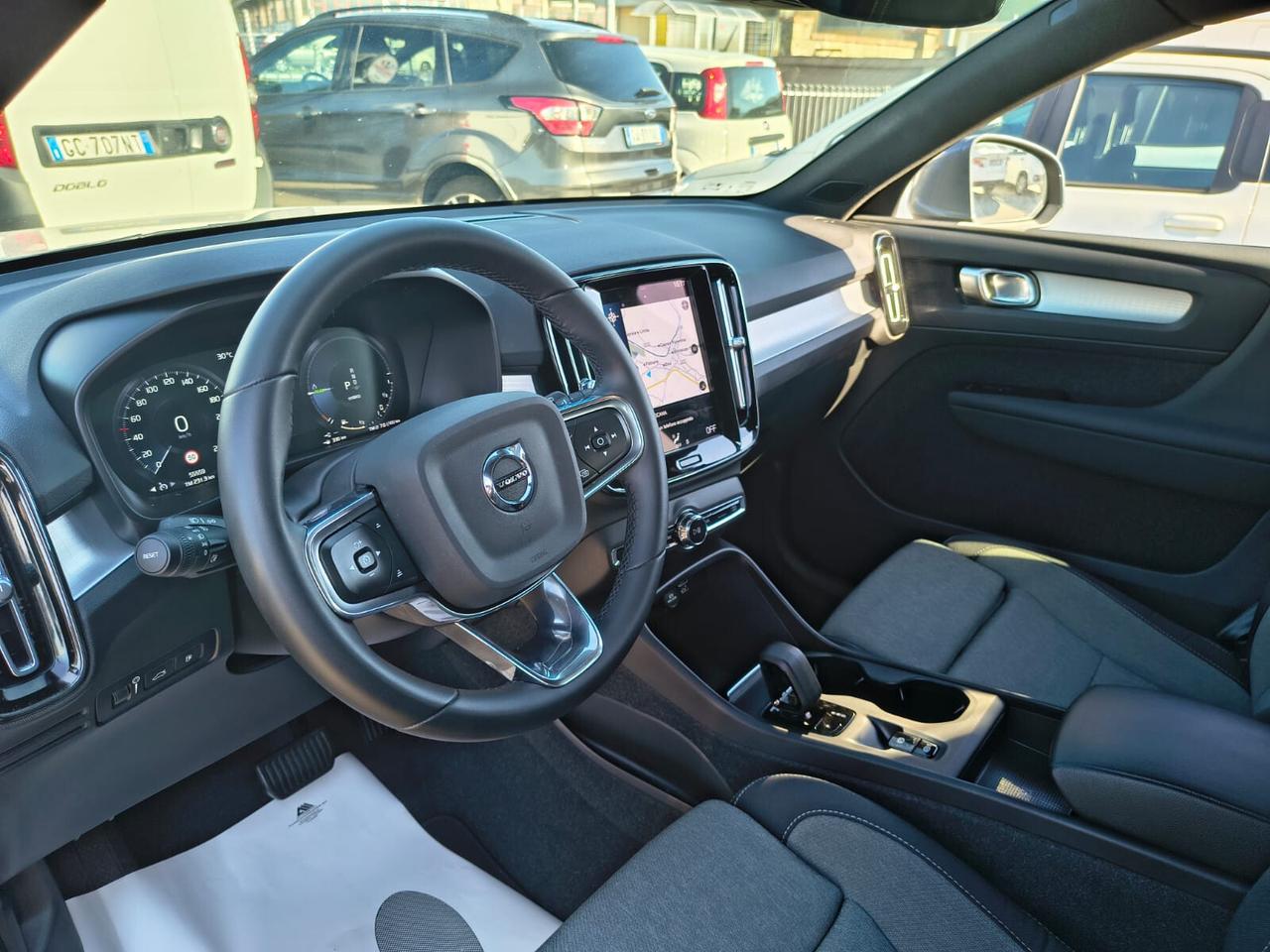 Volvo XC40 1.5 T5 Recharge Plug-in Hybrid automatico