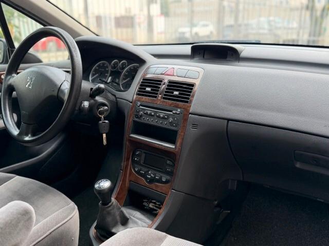 Peugeot 307 1.4 16V 5p. adatta a neopatentati