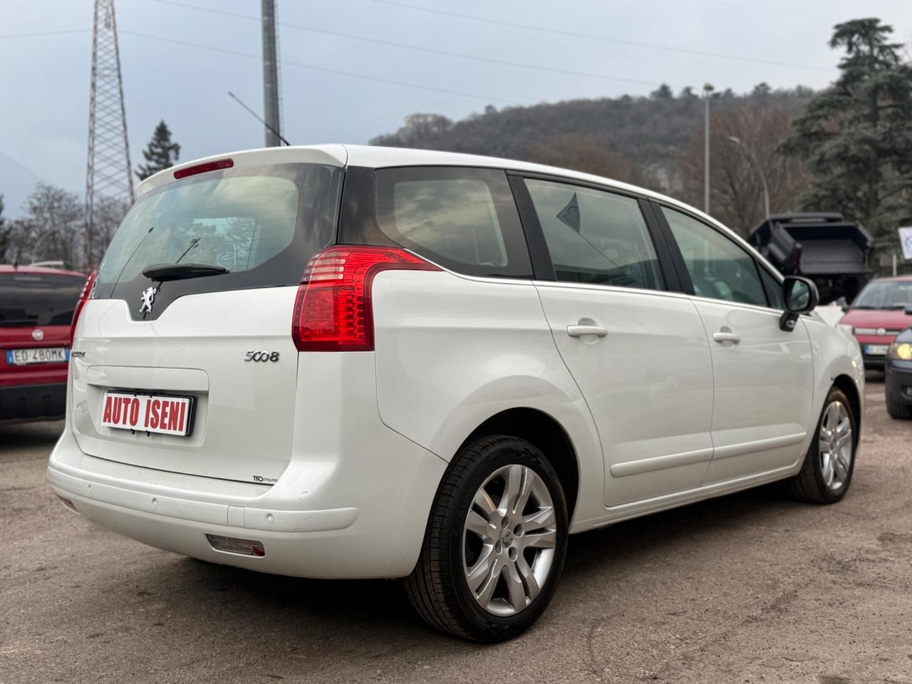 Peugeot 5008 2.0 HDi 150CV Business