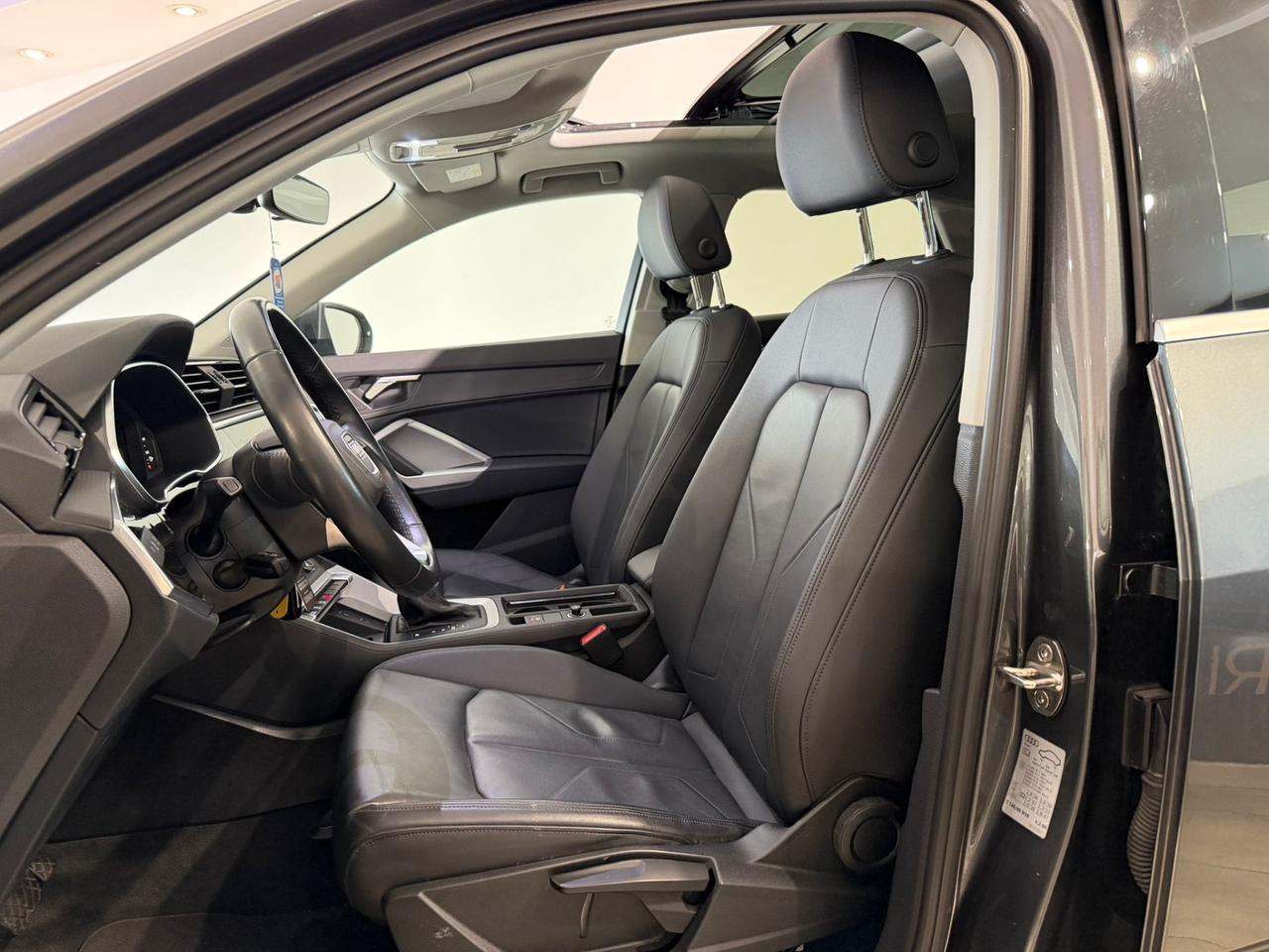 Audi Q3 SPB 35 TDI S tronic line edition 2024 + TETTO