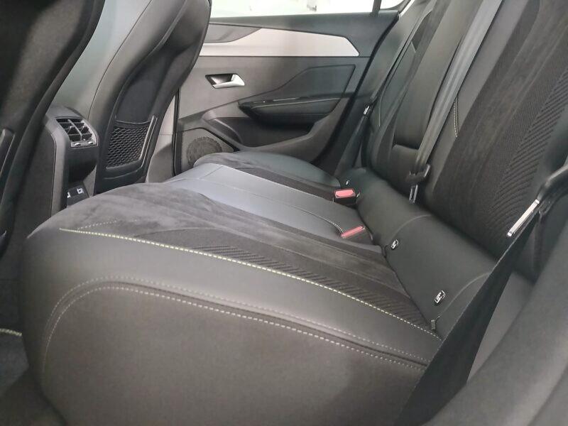 Peugeot 308 BlueHDi 130 S&S EAT8 GT