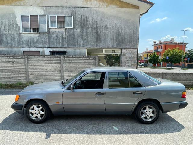 MERCEDES-BENZ E 200 E 200