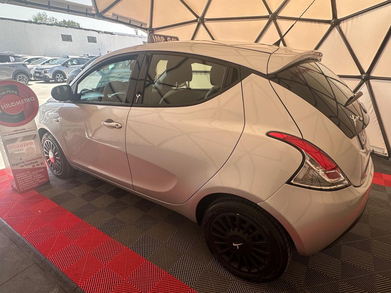 Lancia Ypsilon 1.2 69 CV 5 porte GPL Ecochic Gold
