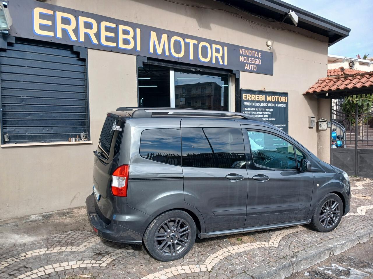 Ford Tourneo Courier 1.0 EcoBoost 100 CV Sport