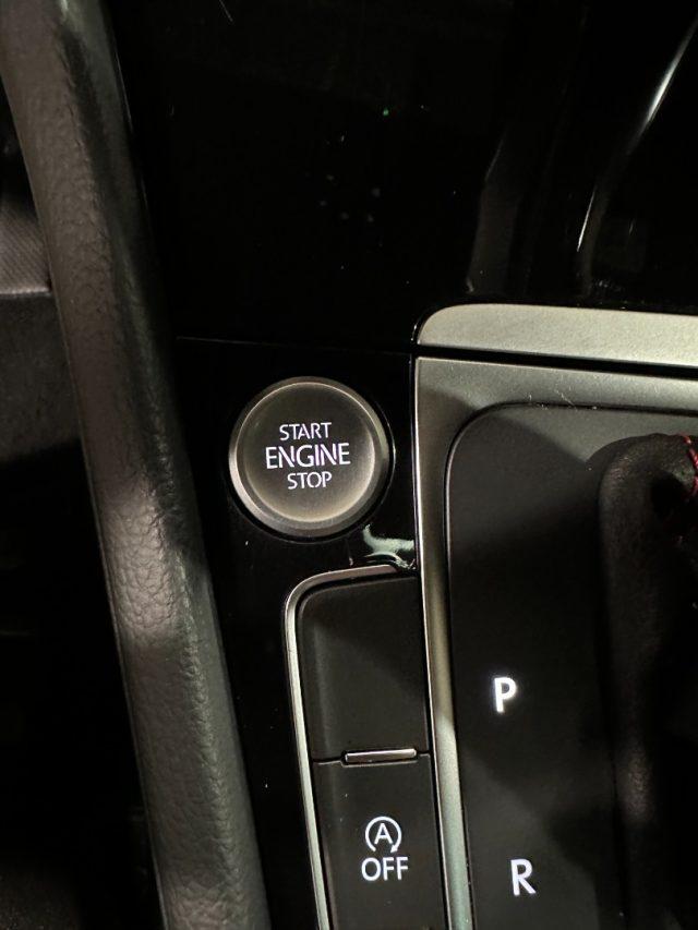 VOLKSWAGEN Golf GTI Performance 2.0 245 CV TSI DSG - Tetto - Keyless