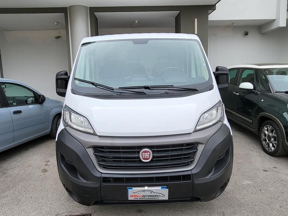 FIAT DUCATO 30 2.3 MJET 120CV AUTOCARRO CON 3 POSTI ANTERIORI ANNO 09/2020 KM 42000