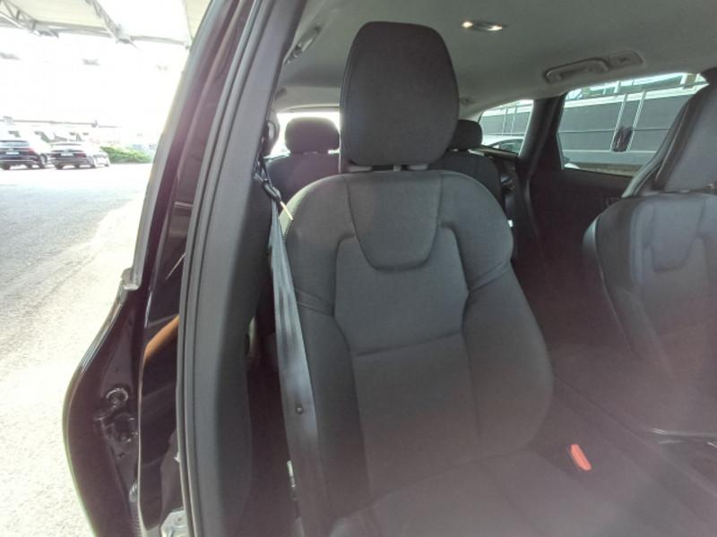 VOLVO XC60 B4 D AWD Geartronic Momentum