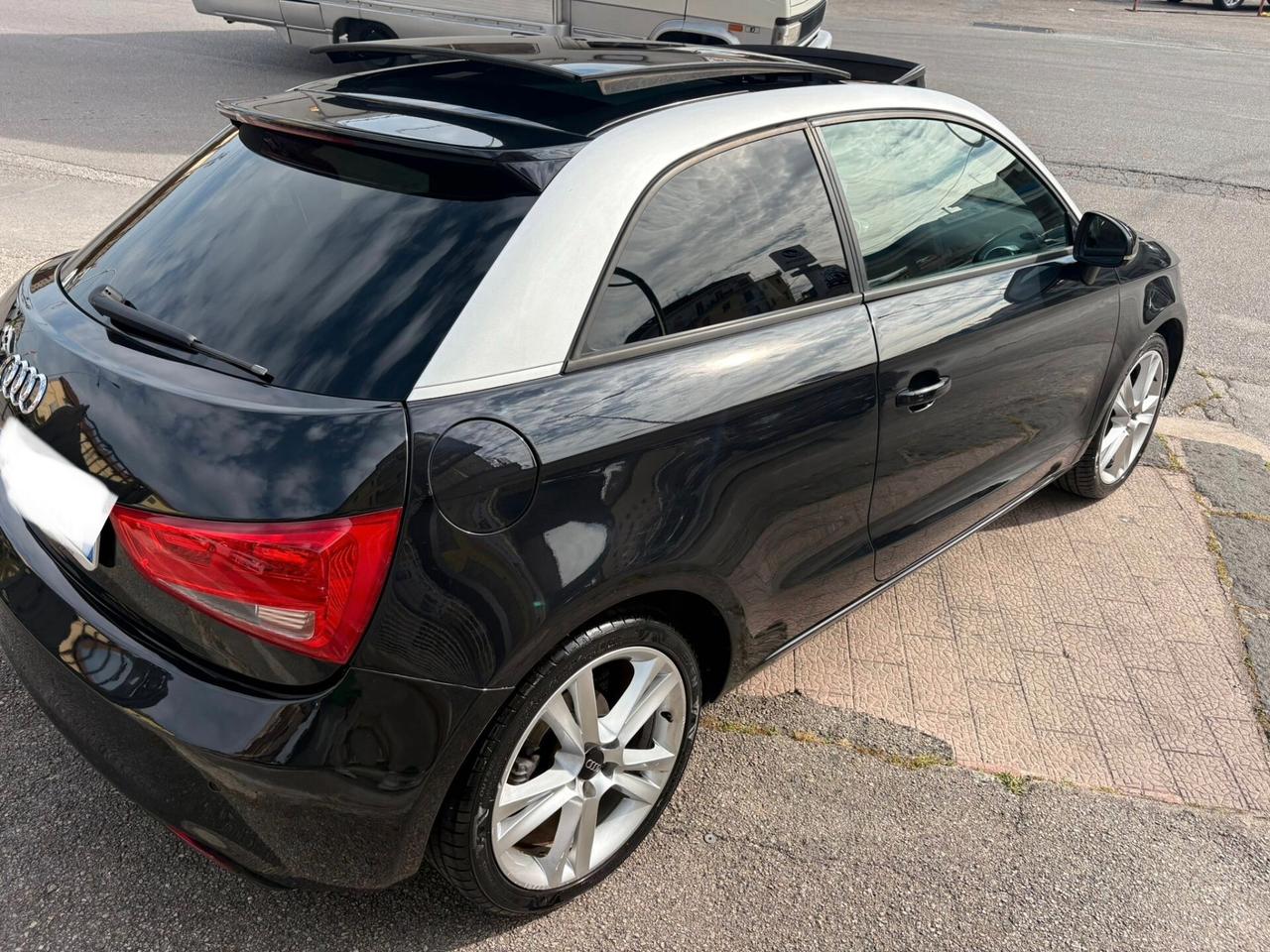 AUDI A 1 TETTO APRIBILE C AUTOMATICO