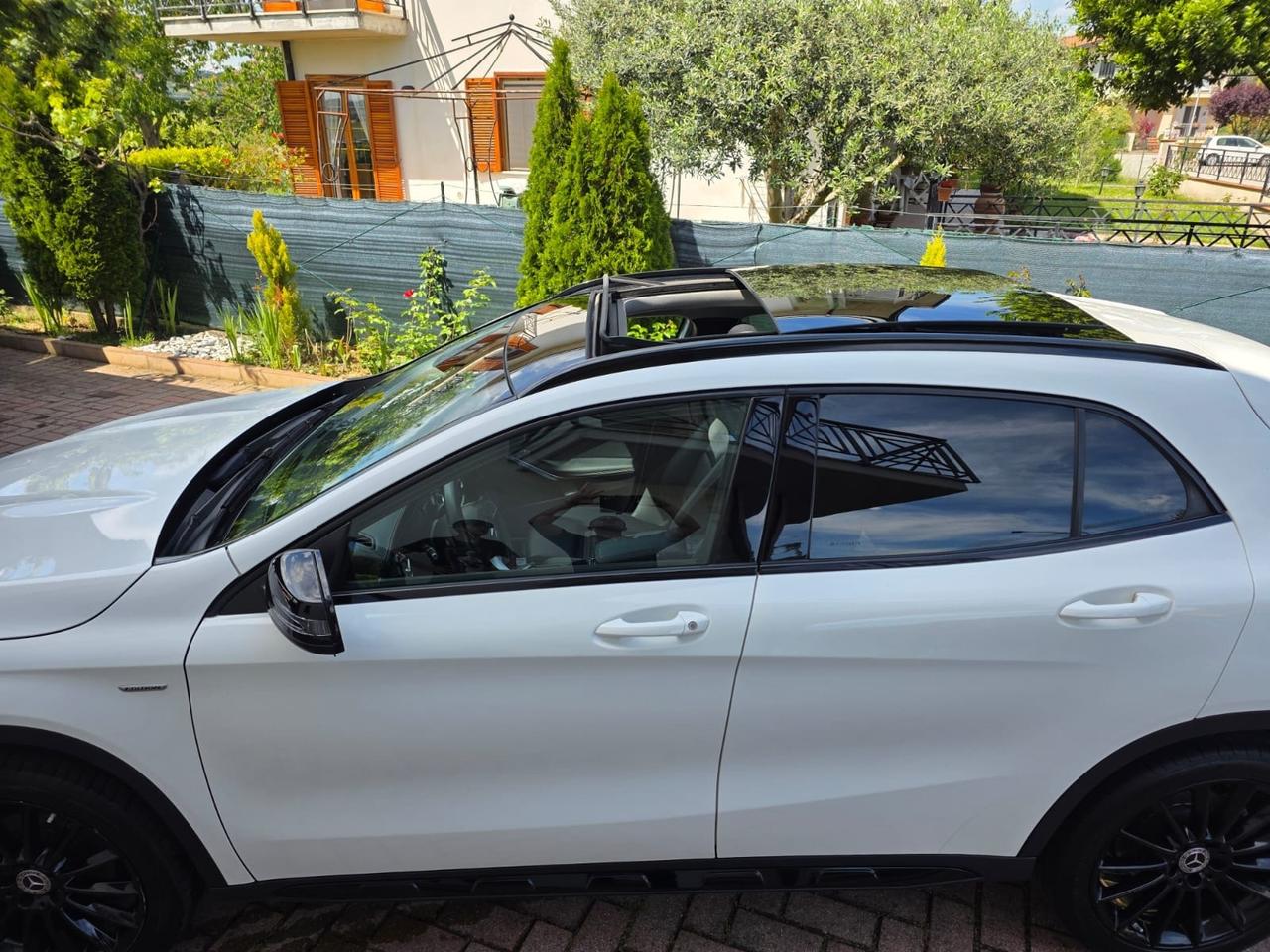 Mercedes-benz GLA 200 d Automatic Premium