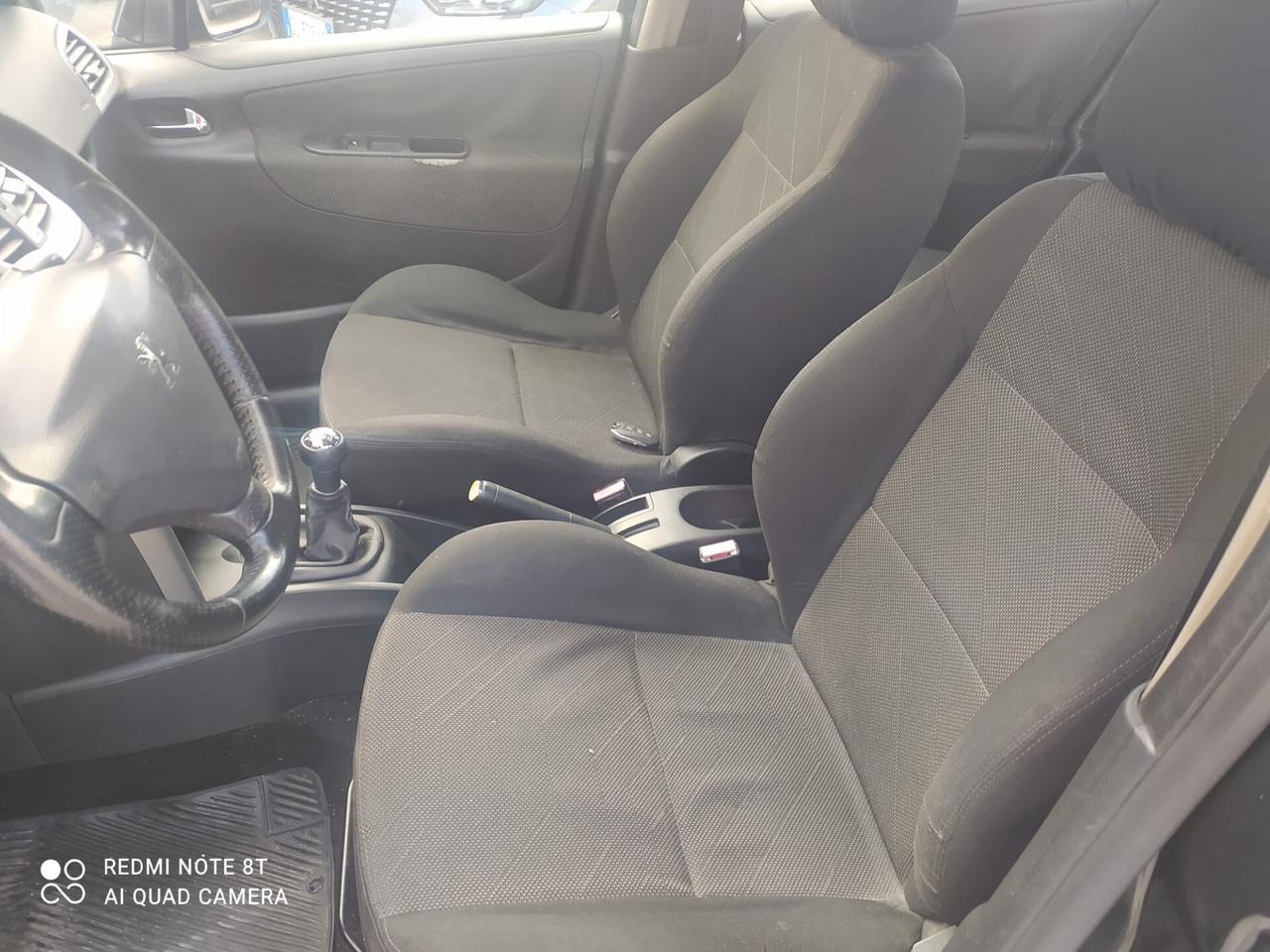 Peugeot 207 1.6 HDi 90CV 5p. XS