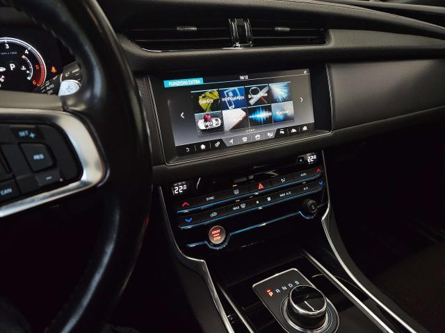 Jaguar XF XF II Sportbrake Sportbrake 2.0d i4 Portfolio