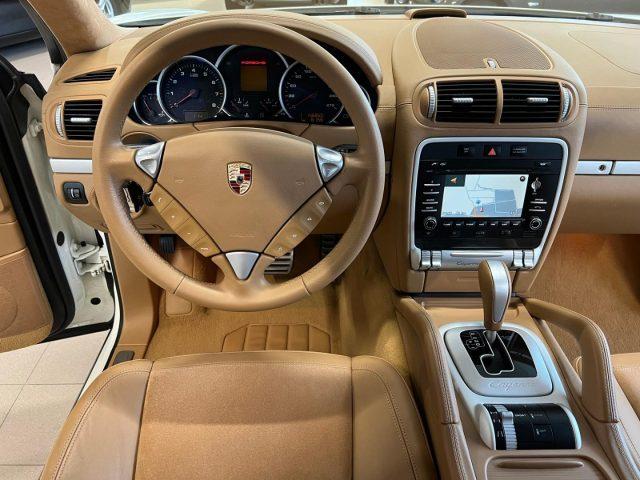 PORSCHE Cayenne GTS 4.8 405CV BIANCA & BEIGE ! SERVICE PORSCHE !