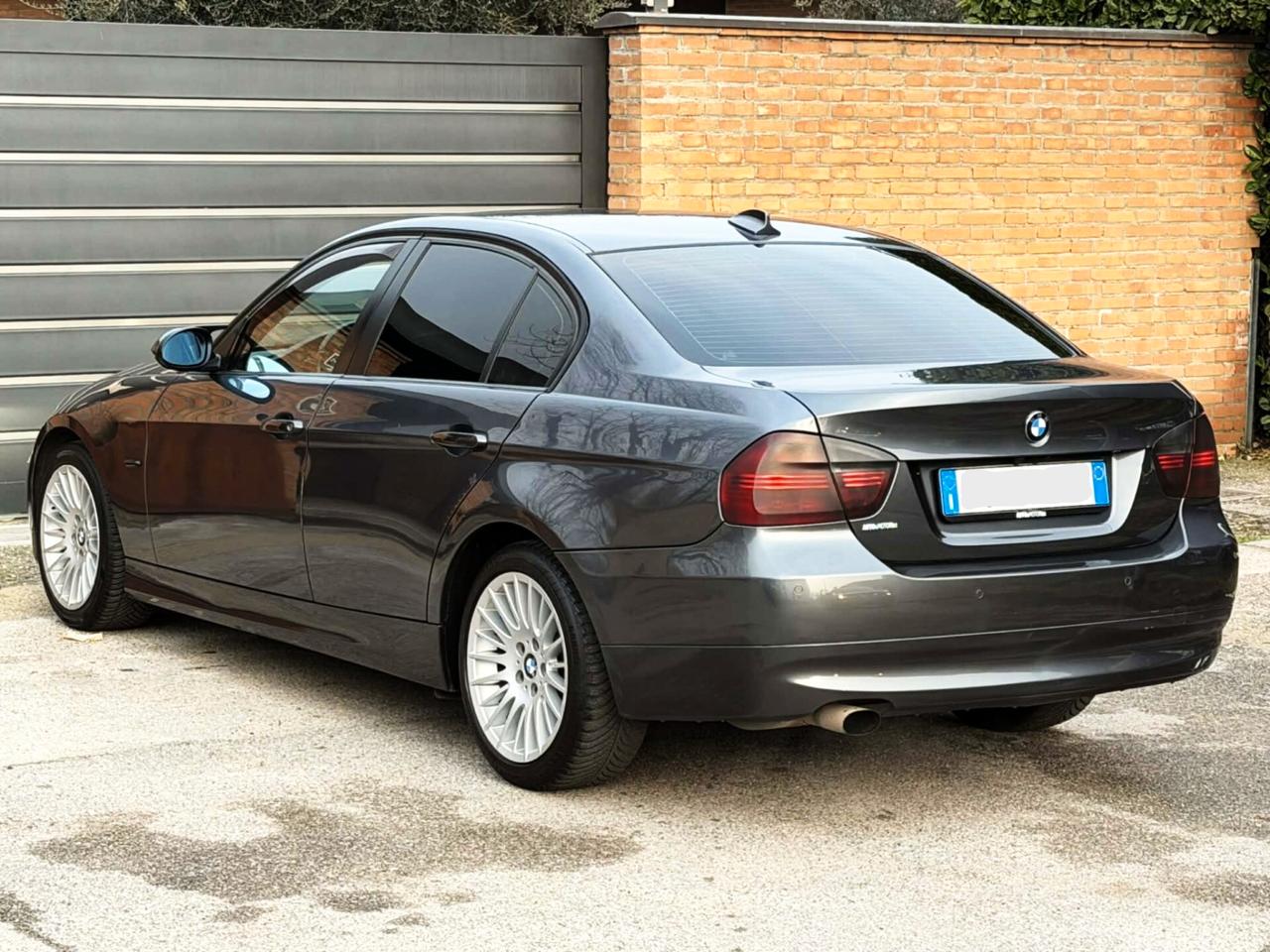 BMW 318i GPL-Berlina-189.000KM-Navi,Xeno,Pelle-FULL