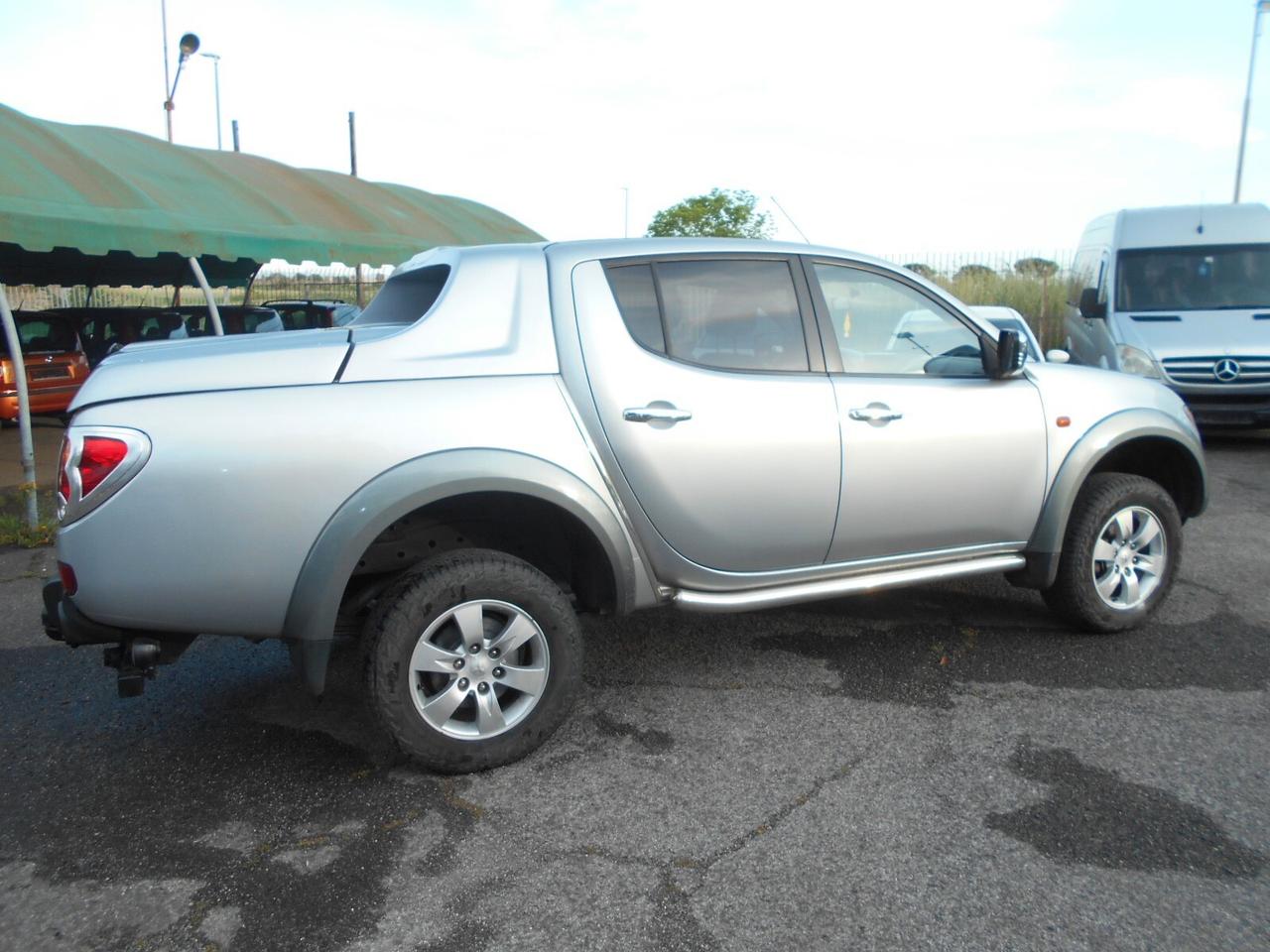 Mitsubishi L200 2.5 DI-D/136CV Doppia Cab Intense HARDTOP 4X4